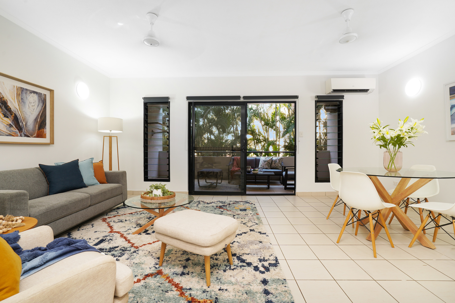 1P0138 Coconut Grove 2024 03 18 203704 Properties