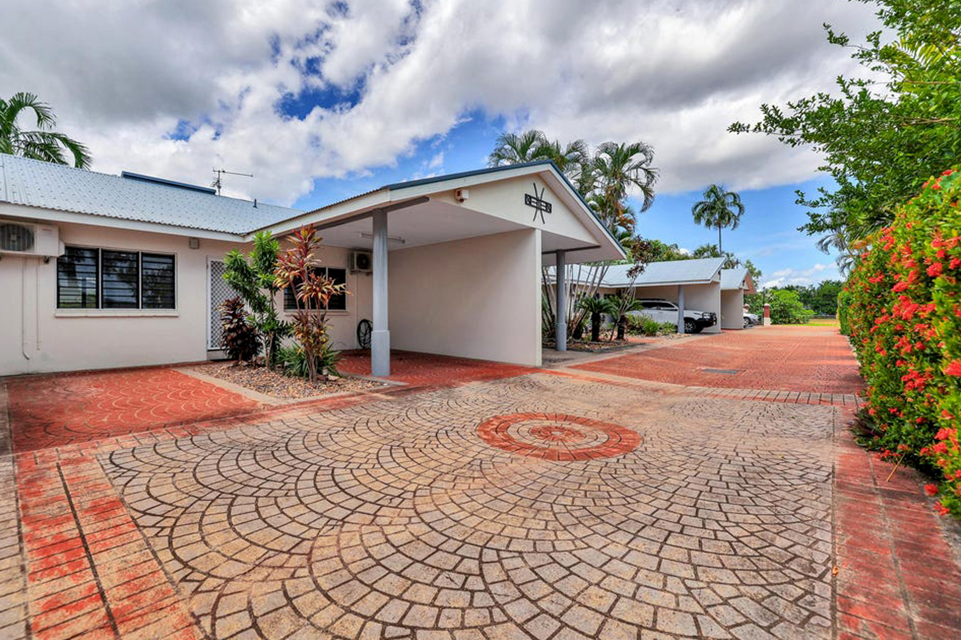 Properties 19 1P0279 Coconut Grove 2025 08 18 122728 Properties