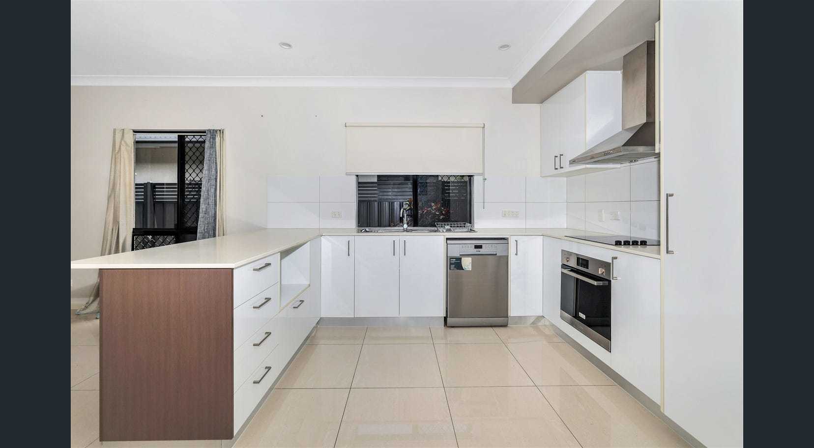 Rentals 17 1P0418 Johnston 2025 04 24 113128 Rentals